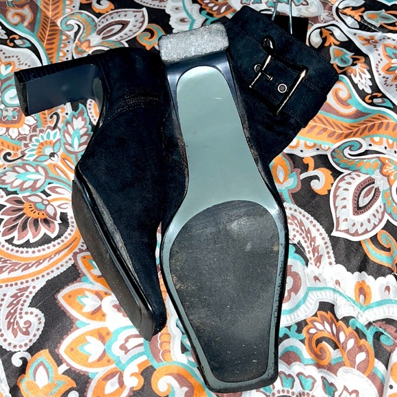 BEE FLY | BLACK SUEDE HEELS ZIP BOOTS - Picture 5 of 6